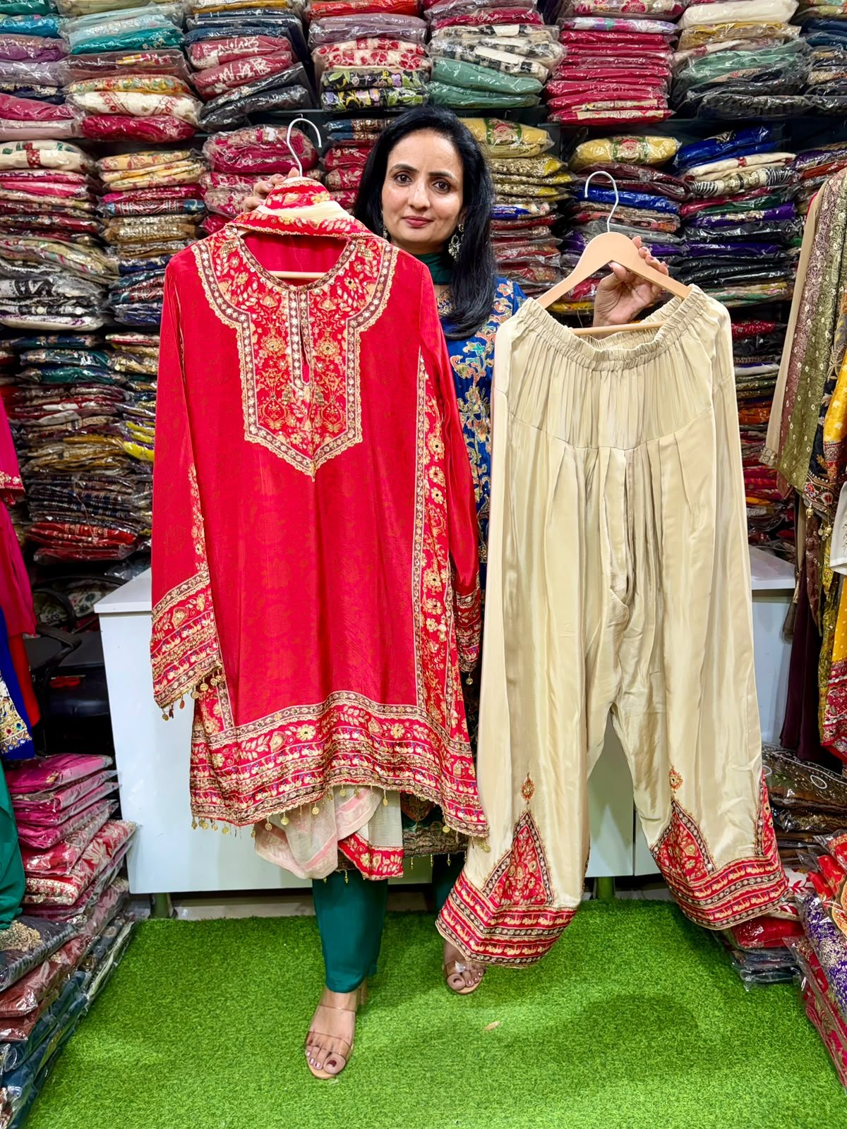 SCD- 195 Pure Crape Farshi Suit Set