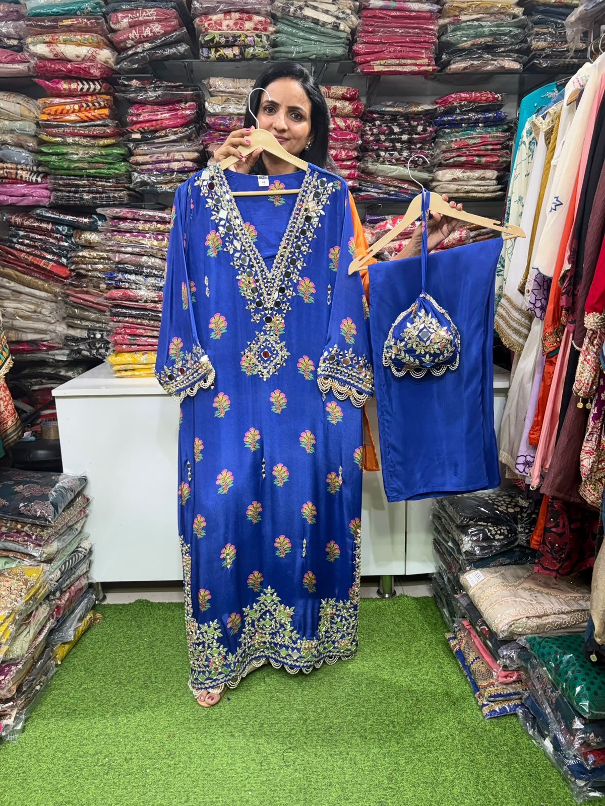 SCD-162 Designer Digital Print Pure Crape Phiran Set