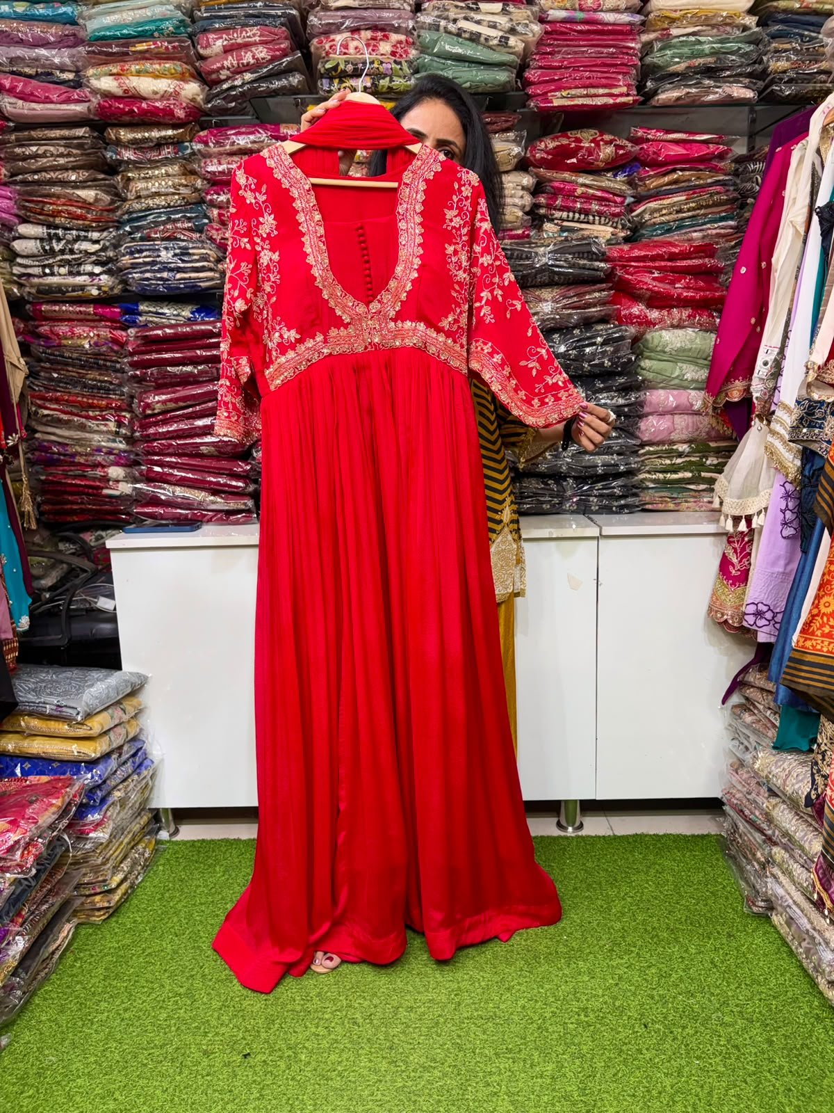 SCD- 173 Pure Chinon Party Wear Gown with Embroidery