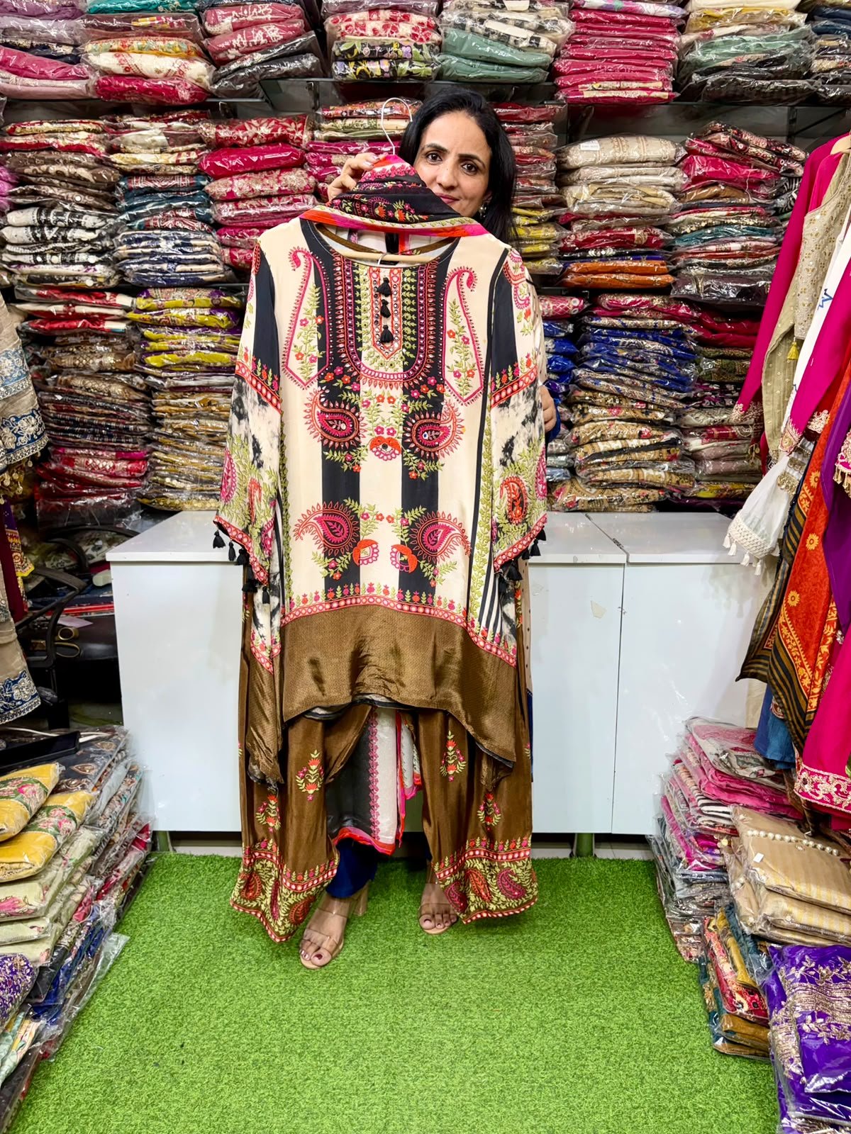 SCD- 181 Pure Crape C Cut Farshi Suit Set