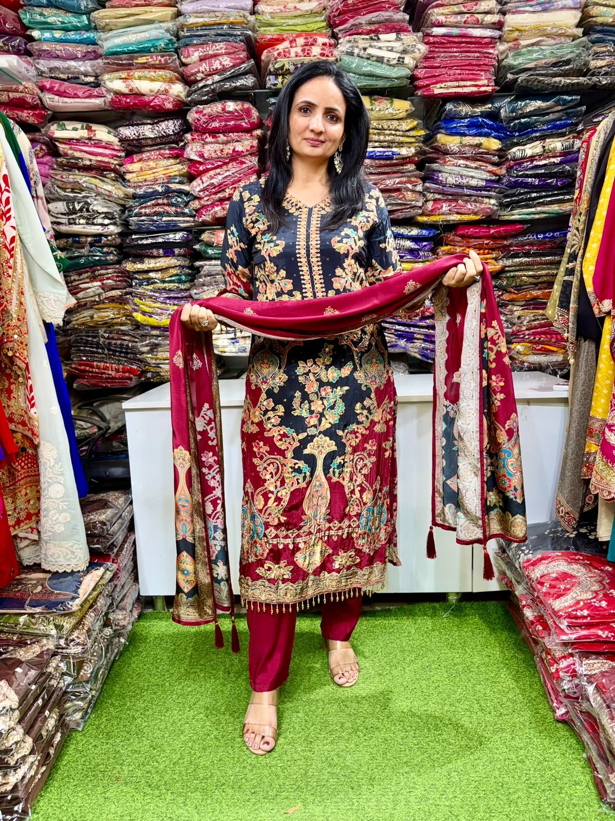 SCD -202 Designer Crape Straight Suit Set