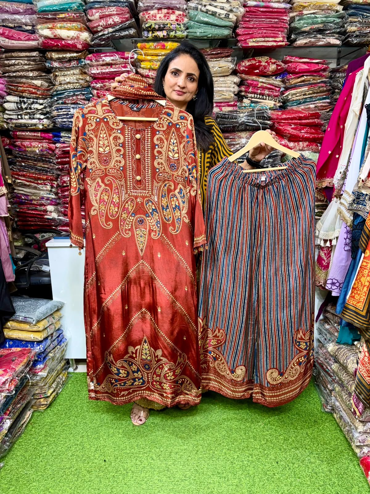 SCD- 170 Pure Crape Digital Print Suit Set